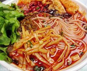长沙螺蛳粉爆料视频,网红美食背后的故事与制作工艺  第2张